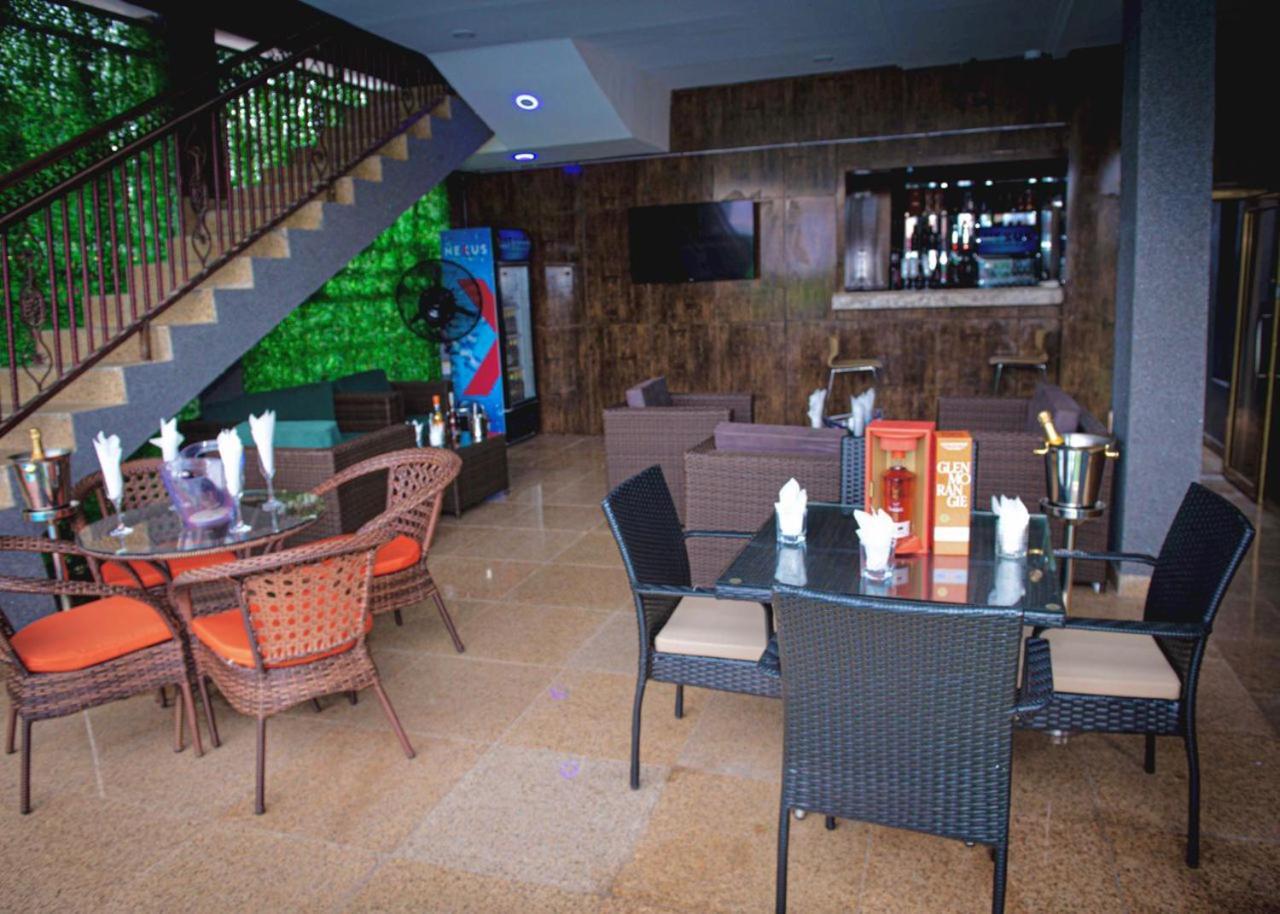 Prince Xclusive Royale Hotels Awka Екстер'єр фото
