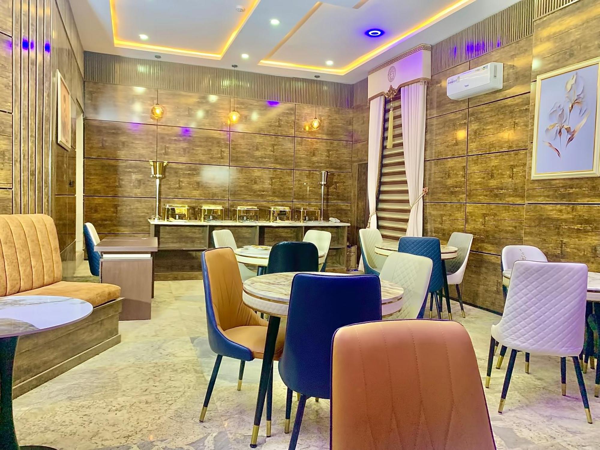 Prince Xclusive Royale Hotels Awka Екстер'єр фото
