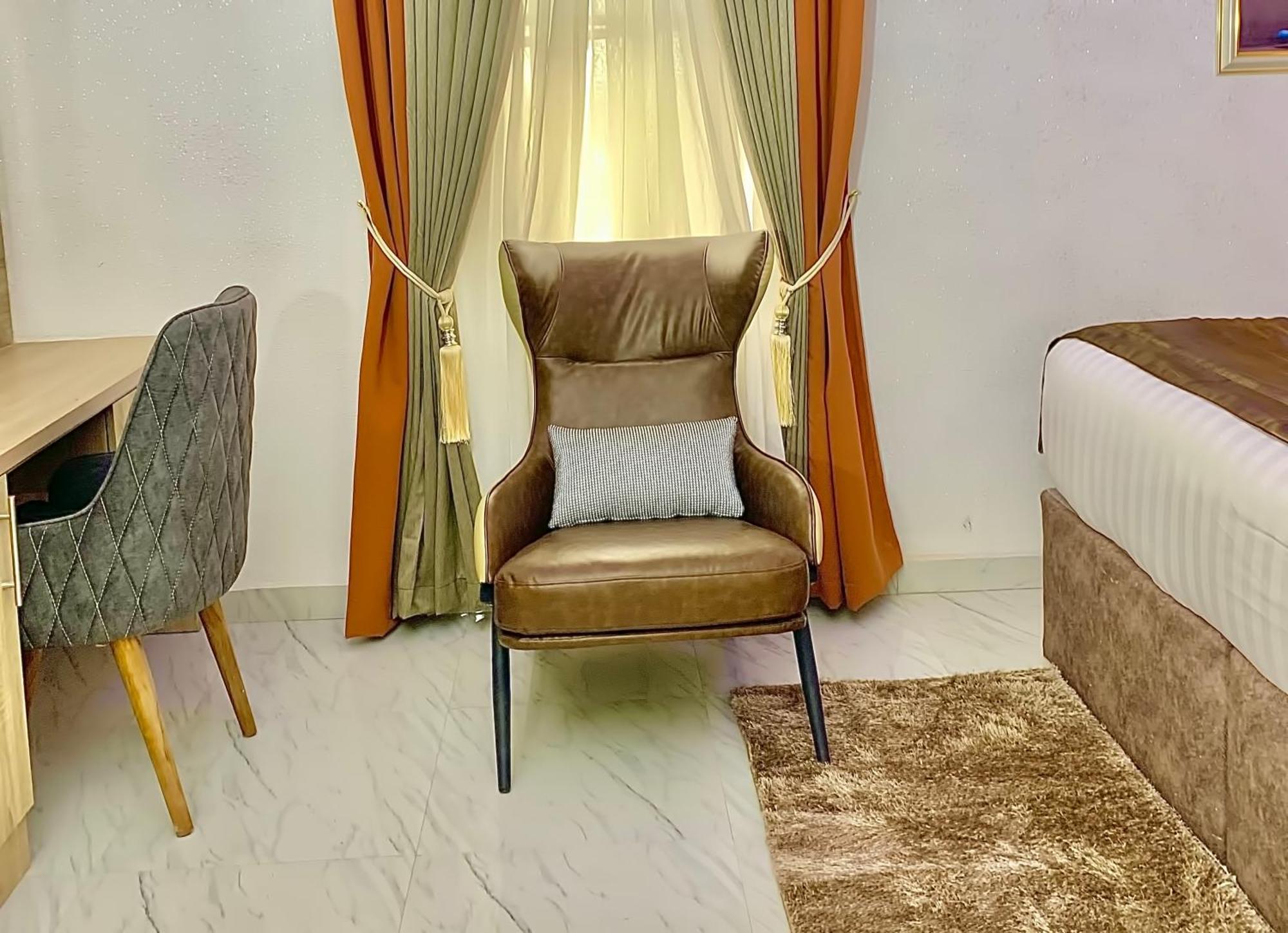 Prince Xclusive Royale Hotels Awka Екстер'єр фото