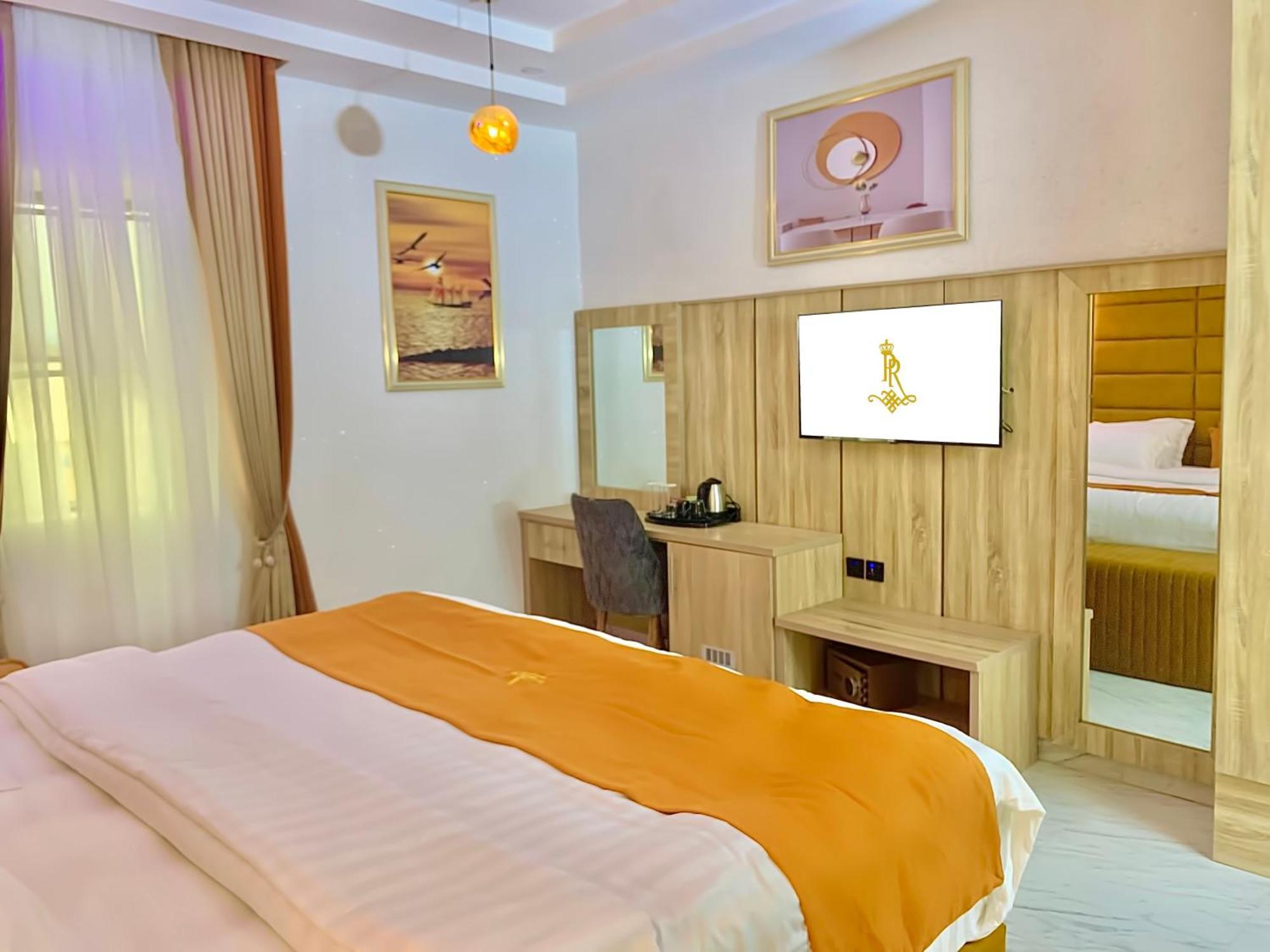 Prince Xclusive Royale Hotels Awka Екстер'єр фото