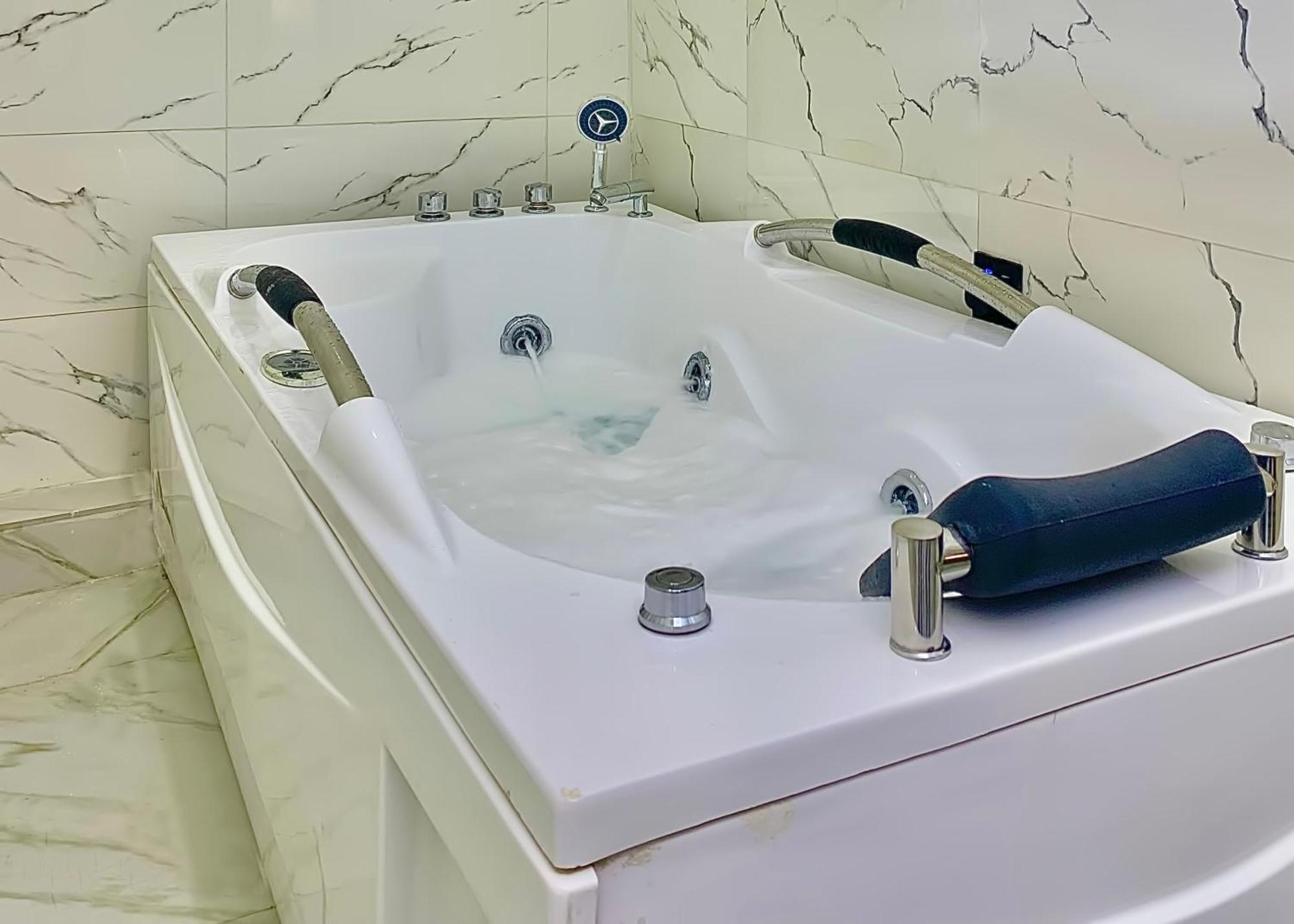 Prince Xclusive Royale Hotels Awka Екстер'єр фото