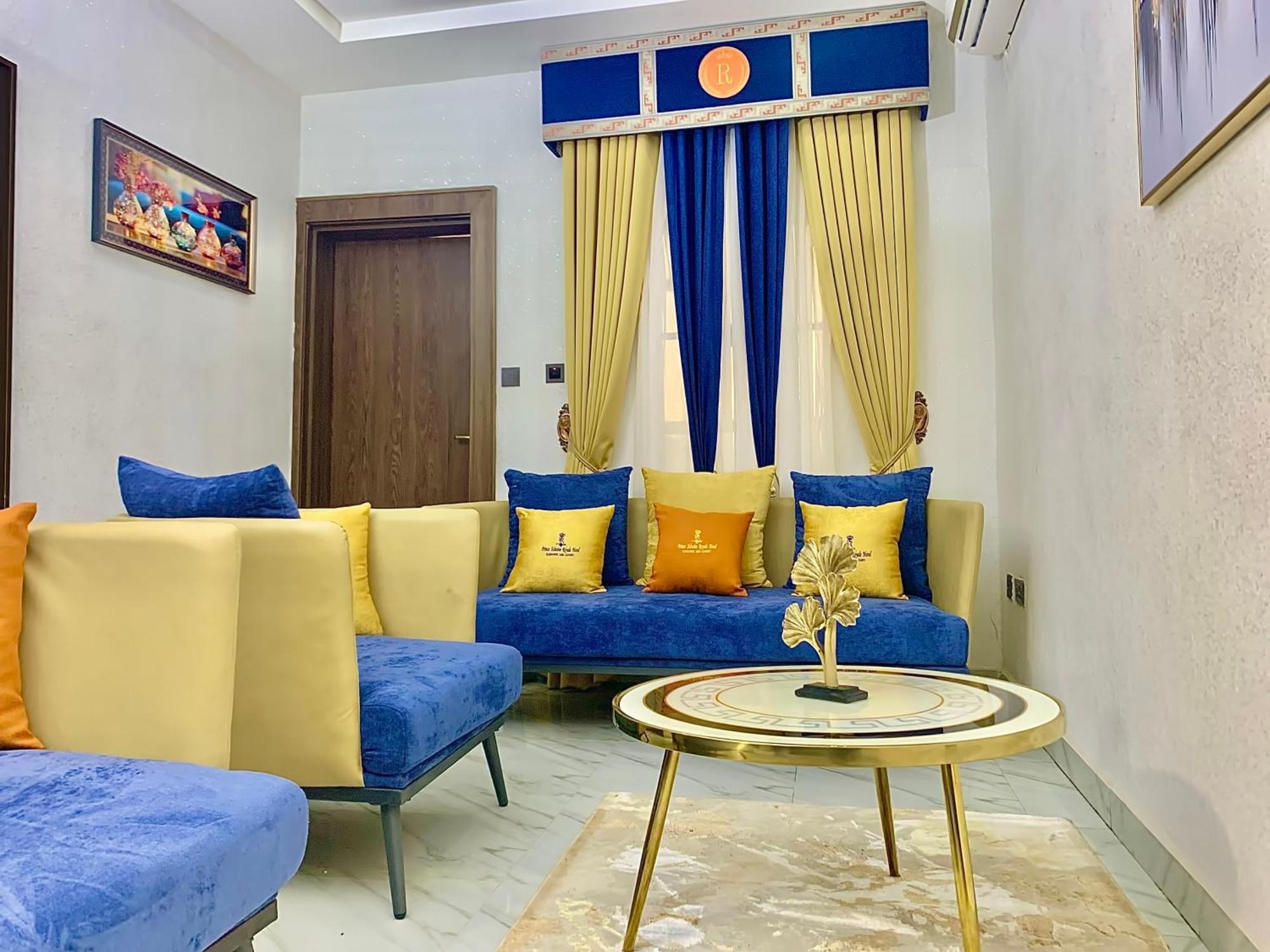 Prince Xclusive Royale Hotels Awka Екстер'єр фото