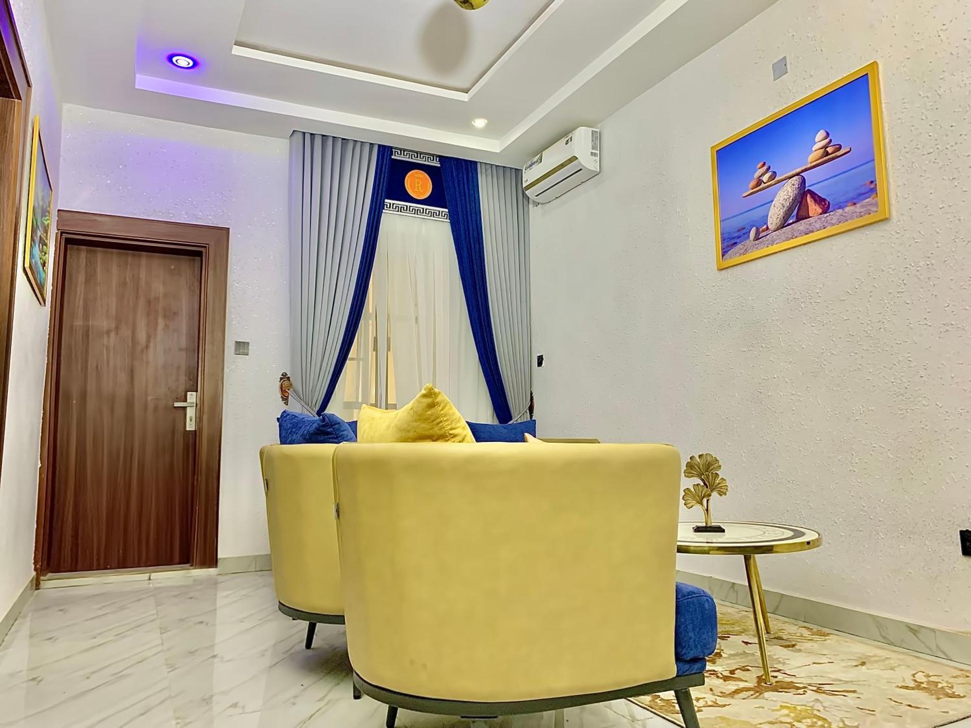 Prince Xclusive Royale Hotels Awka Екстер'єр фото