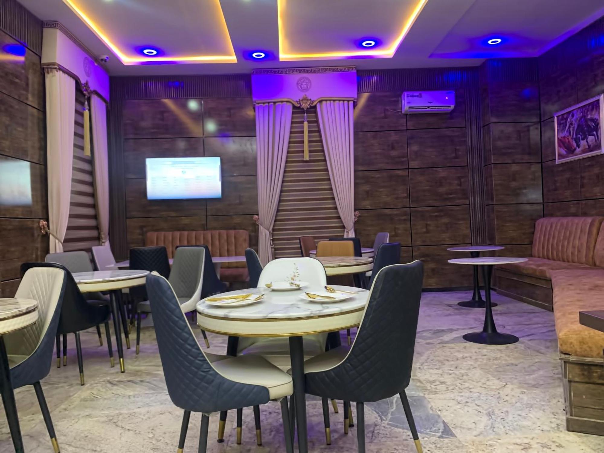 Prince Xclusive Royale Hotels Awka Екстер'єр фото